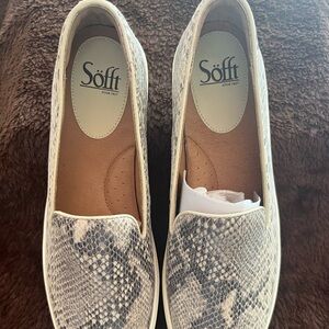 Söfft Brand Shoes Slip Ons